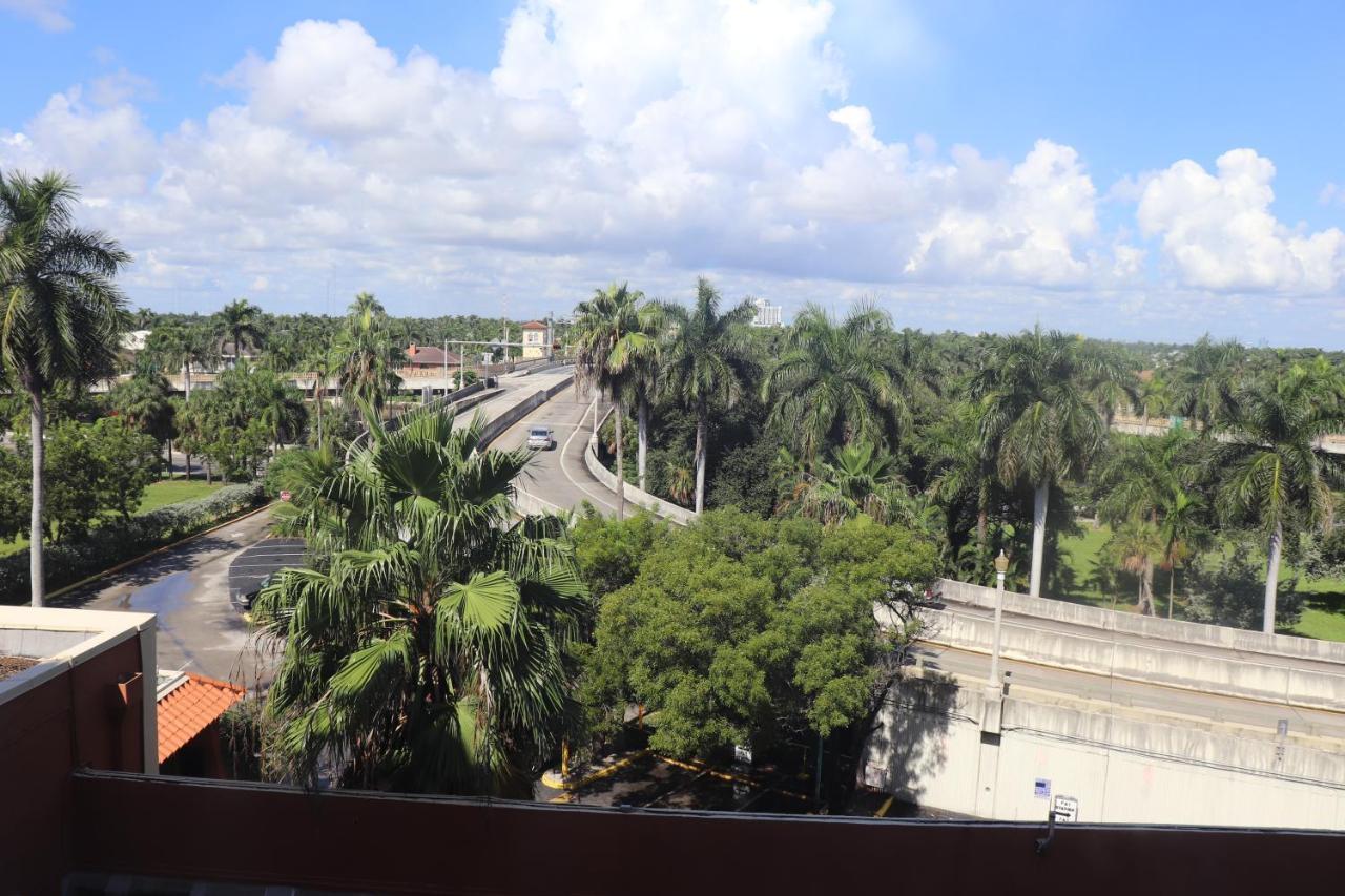 On Hollywood Beach - Affordable Two Bedrooms Sleeps 6 With Two Bathrooms Дейния Бийч Екстериор снимка
